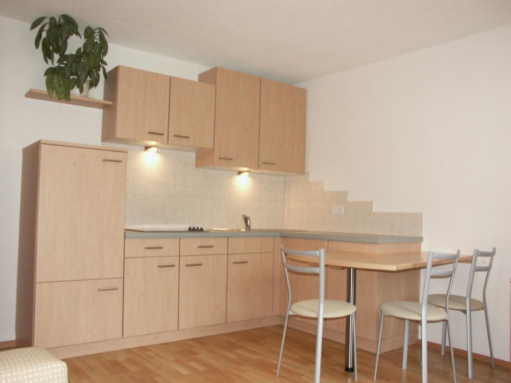 Appartaments Hatzlhof Sterzing Zimmer foto